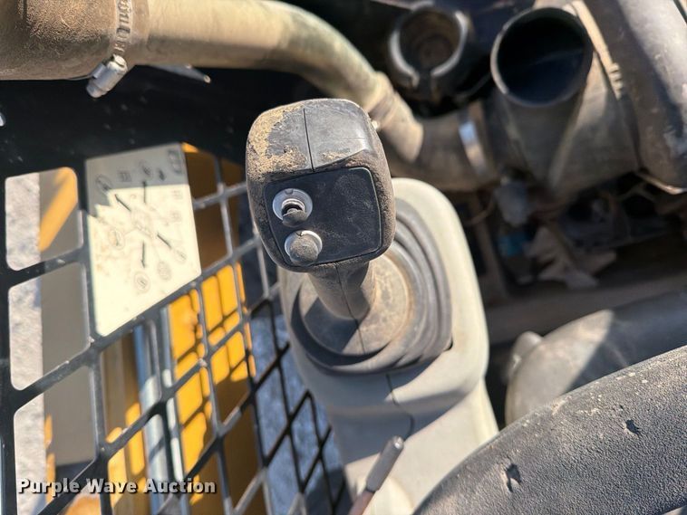 image for item YA4315 2009 Caterpillar 246C skid steer loader