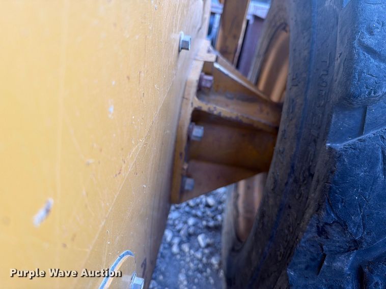 image for item YA4315 2009 Caterpillar 246C skid steer loader