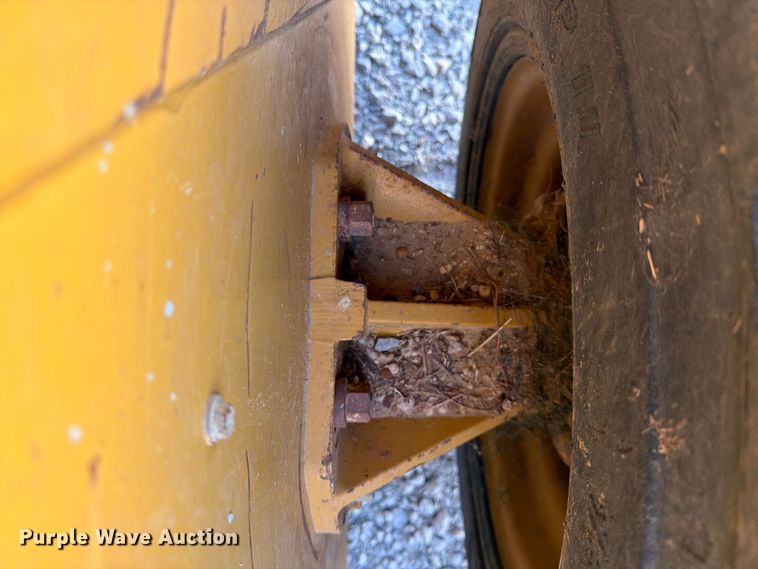 image for item YA4315 2009 Caterpillar 246C skid steer loader