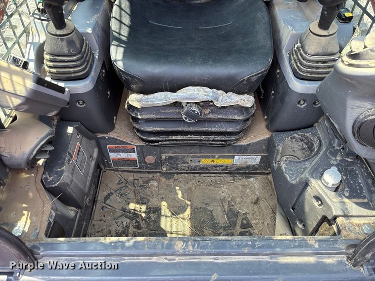 image for item YA4358 2023 Kubota SVL75-3 tracked skid steer loader