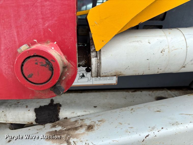image for item YA4380 2014 Takeuchi TL10 tracked skid steer loader