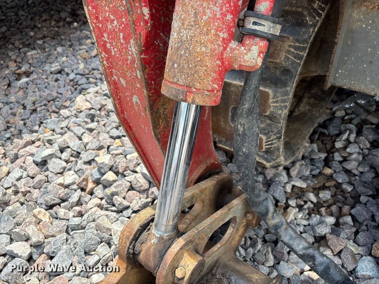 image for item YA4380 2014 Takeuchi TL10 tracked skid steer loader
