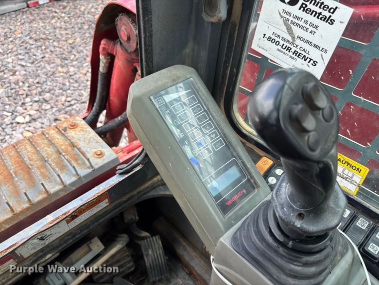 image for item YA4380 2014 Takeuchi TL10 tracked skid steer loader