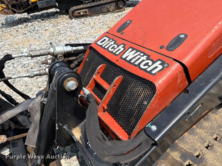 image for item YA4418 2025 Ditch Witch SK900 compact utility loader