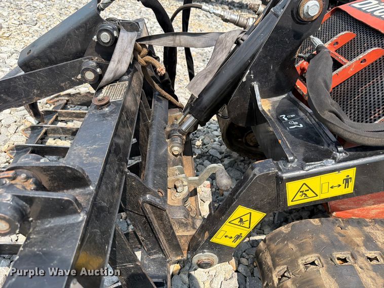 image for item YA4418 2025 Ditch Witch SK900 compact utility loader