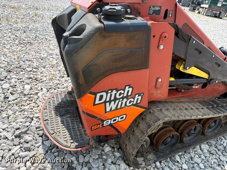 image for item YA4418 2025 Ditch Witch SK900 compact utility loader