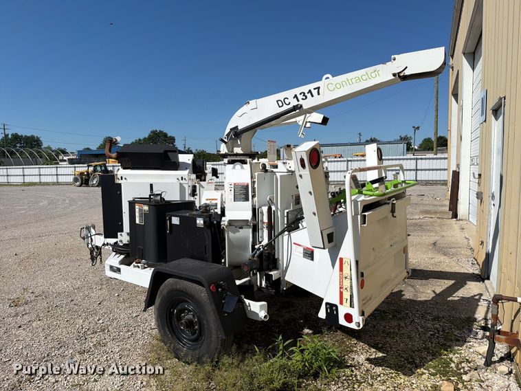 image for item YA4443 2019 Altec DC1317 wood chipper