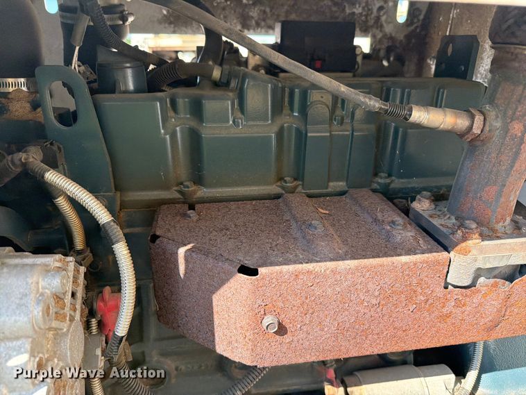 image for item YA4443 2019 Altec DC1317 wood chipper