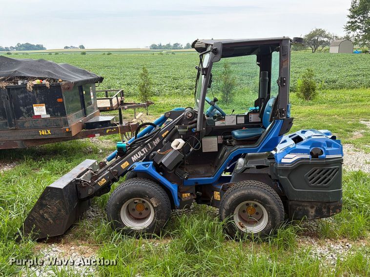 image for item YA4447 2016 Multione M1 8.4S compact wheel loader