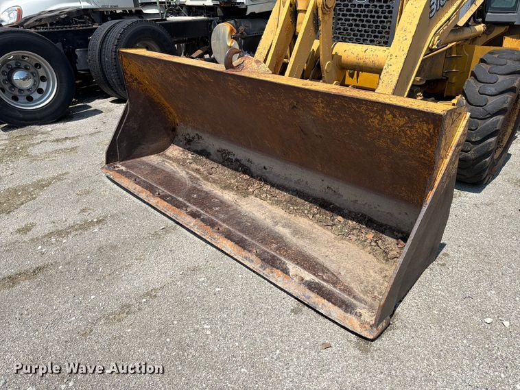 image for item YA4483 2006 John Deere 310SG backhoe