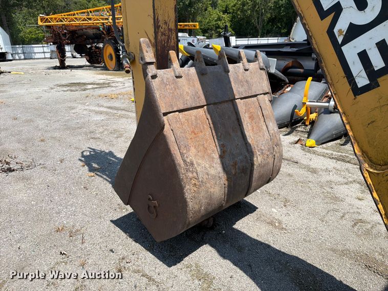 image for item YA4483 2006 John Deere 310SG backhoe