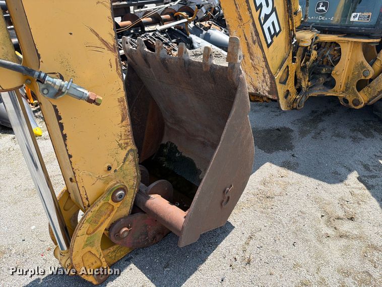 image for item YA4483 2006 John Deere 310SG backhoe