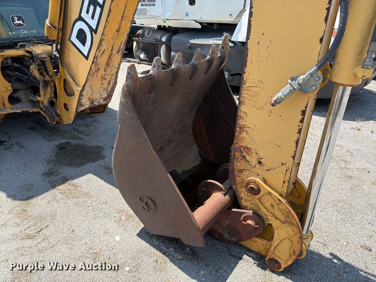 image for item YA4483 2006 John Deere 310SG backhoe