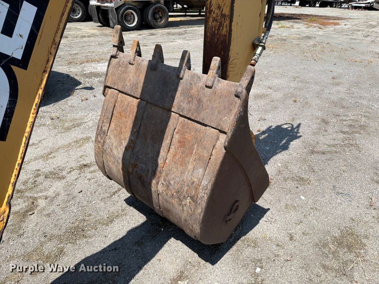 image for item YA4483 2006 John Deere 310SG backhoe
