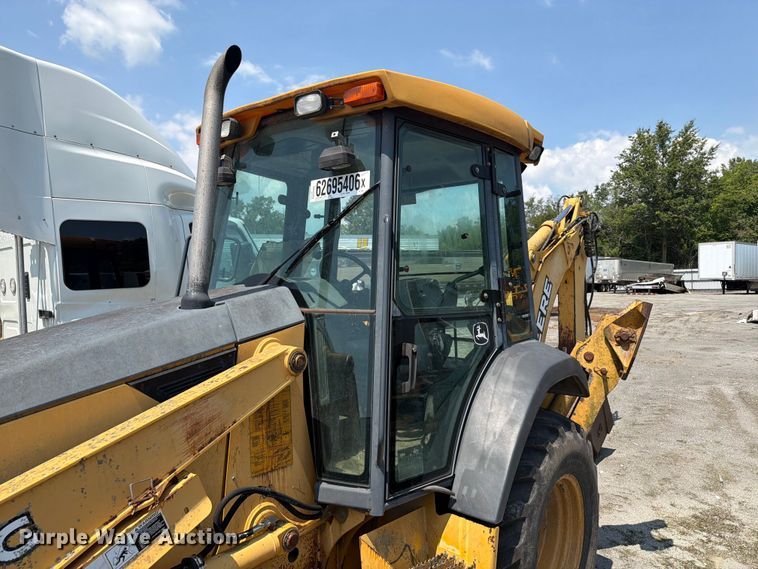 image for item YA4483 2006 John Deere 310SG backhoe