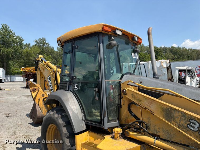 image for item YA4483 2006 John Deere 310SG backhoe