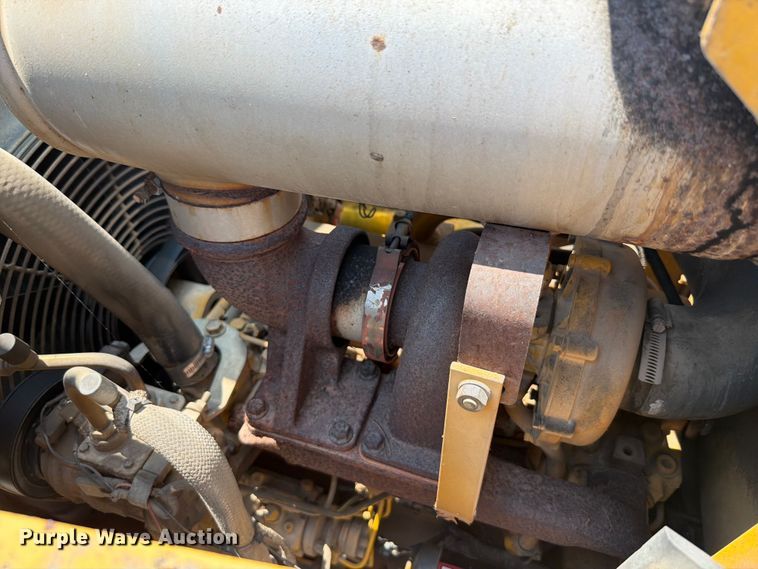 image for item YA4483 2006 John Deere 310SG backhoe
