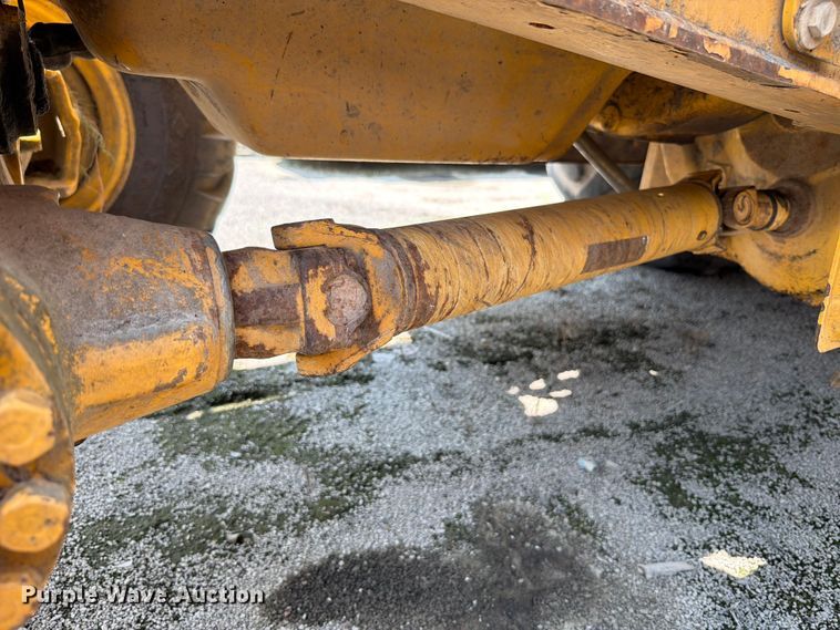image for item YA4483 2006 John Deere 310SG backhoe