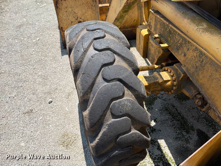 image for item YA4483 2006 John Deere 310SG backhoe