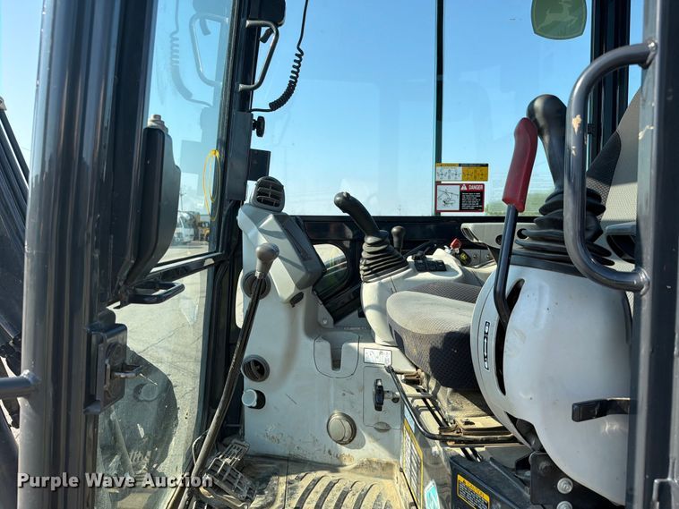 image for item YA4486 2015 John Deere 35G mini excavator