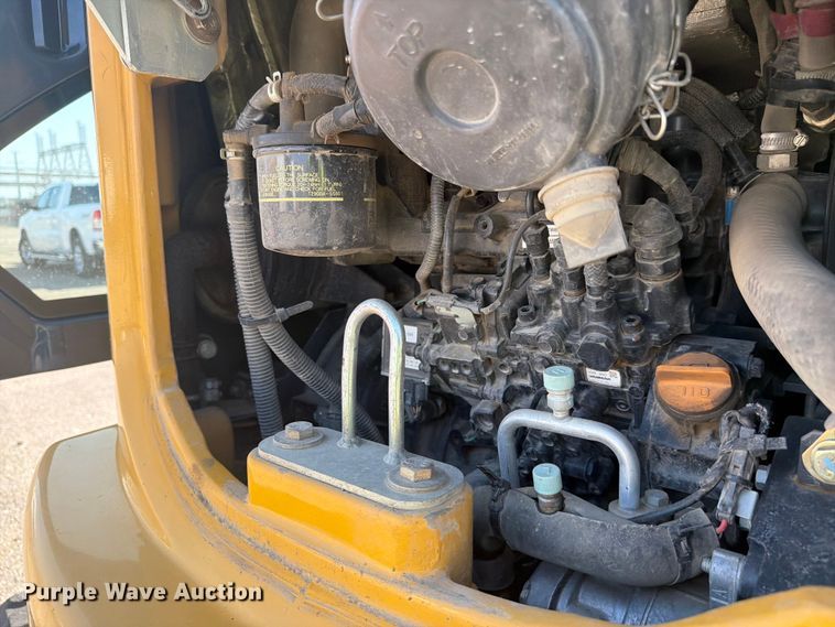 image for item YA4486 2015 John Deere 35G mini excavator