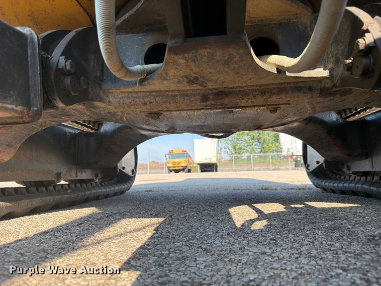 image for item YA4486 2015 John Deere 35G mini excavator