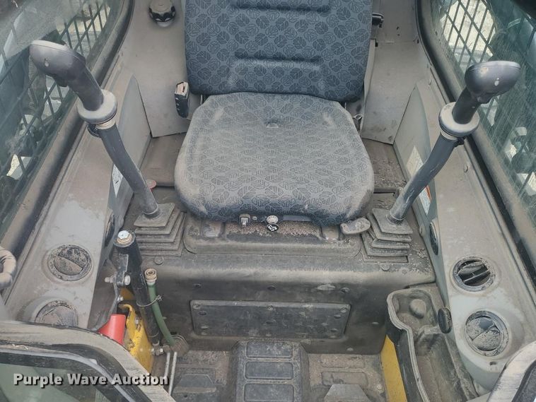 image for item YA4491 2022 New Holland L328 skid steer loader