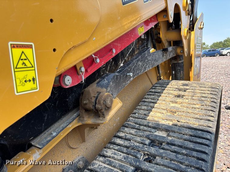 image for item YA4518 2025 Caterpillar 265 tracked skid steer loader
