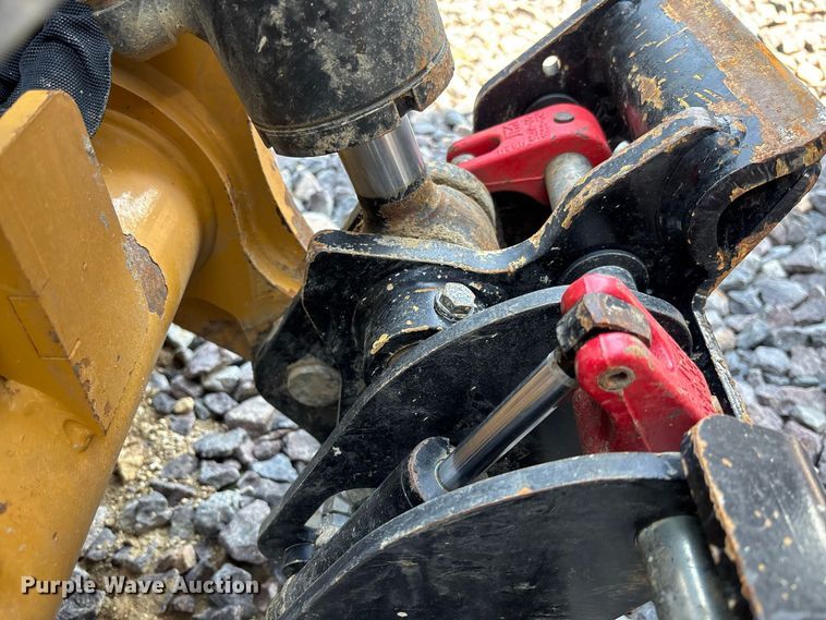 image for item YA4518 2025 Caterpillar 265 tracked skid steer loader