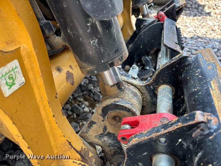 image for item YA4518 2025 Caterpillar 265 tracked skid steer loader