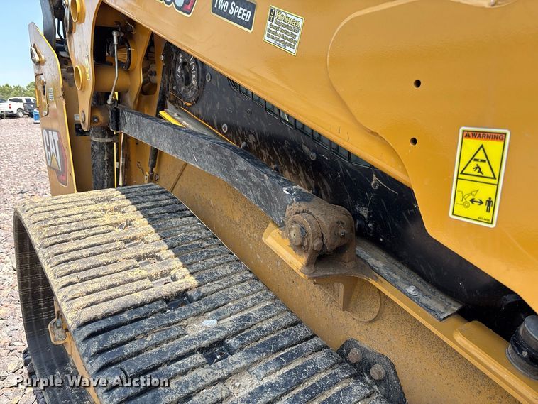 image for item YA4518 2025 Caterpillar 265 tracked skid steer loader