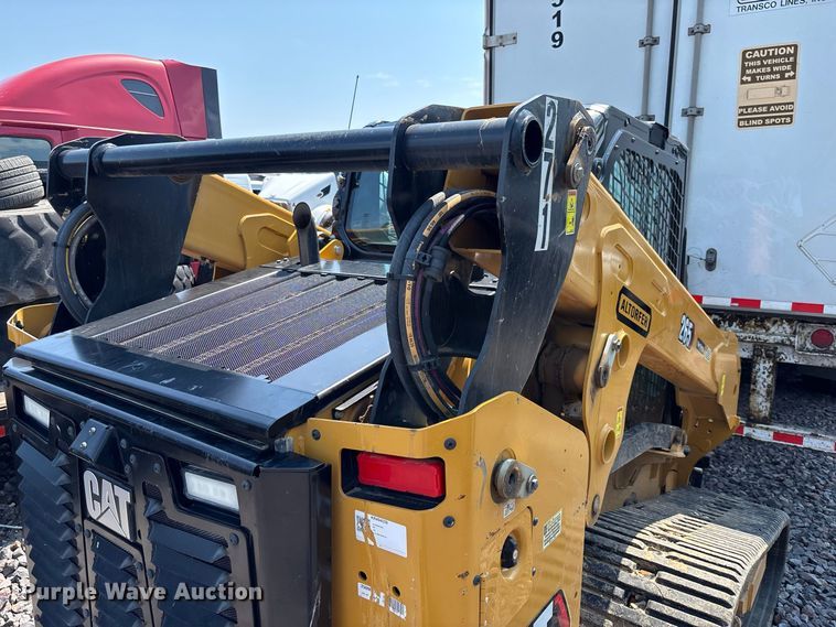 image for item YA4518 2025 Caterpillar 265 tracked skid steer loader