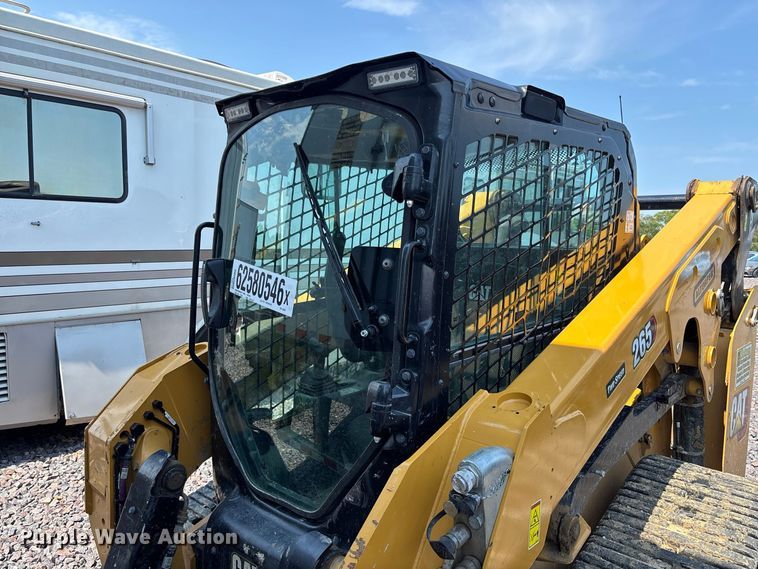 image for item YA4518 2025 Caterpillar 265 tracked skid steer loader