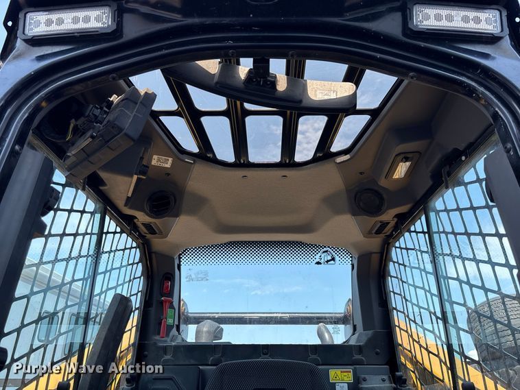 image for item YA4518 2025 Caterpillar 265 tracked skid steer loader