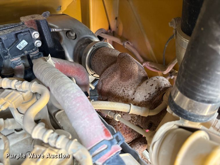 image for item YA4518 2025 Caterpillar 265 tracked skid steer loader