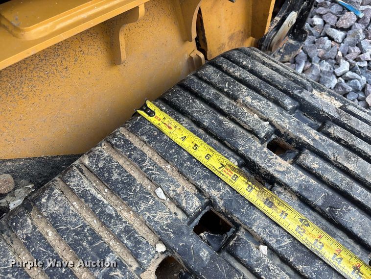 image for item YA4518 2025 Caterpillar 265 tracked skid steer loader