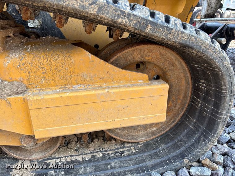 image for item YA4518 2025 Caterpillar 265 tracked skid steer loader