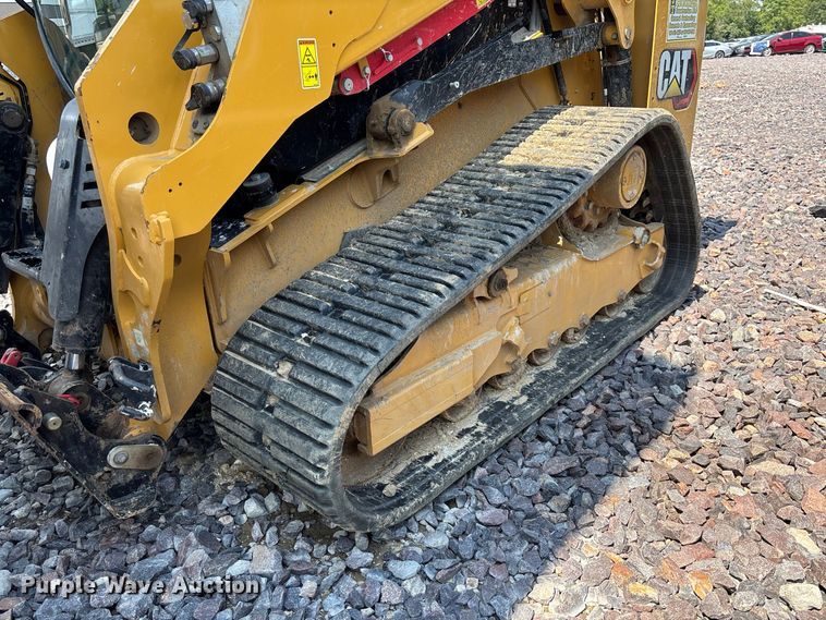 image for item YA4518 2025 Caterpillar 265 tracked skid steer loader