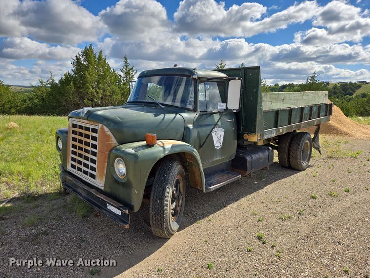 1978 International 1600 dump truck