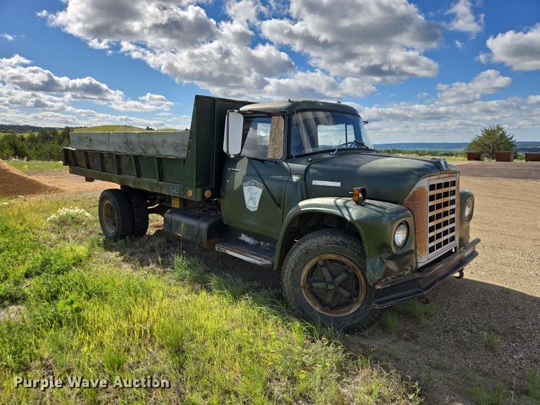 image for item DP8981 1978 International 1600 dump truck