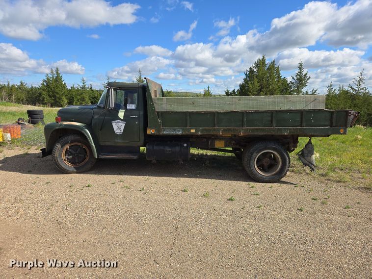 image for item DP8981 1978 International 1600 dump truck