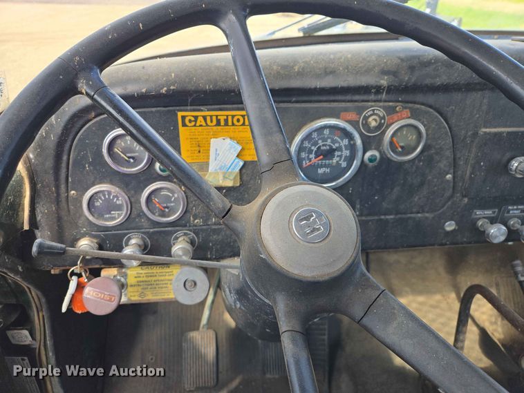 image for item DP8981 1978 International 1600 dump truck