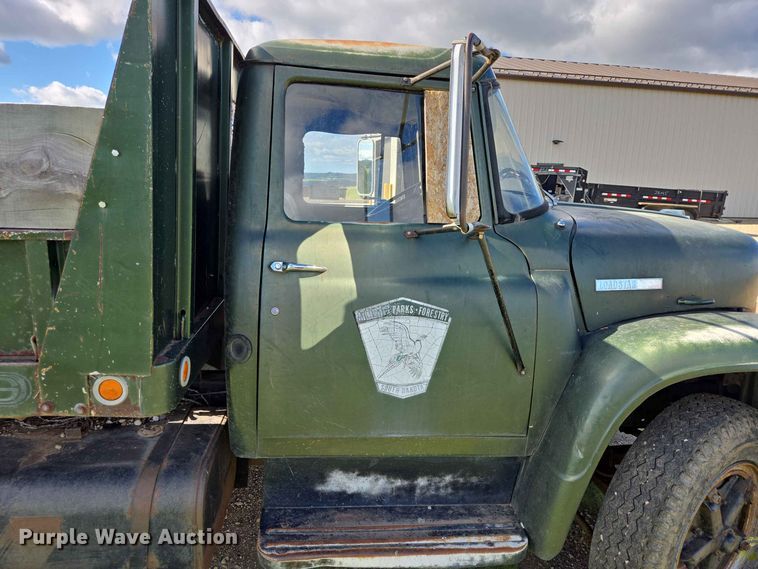 image for item DP8981 1978 International 1600 dump truck