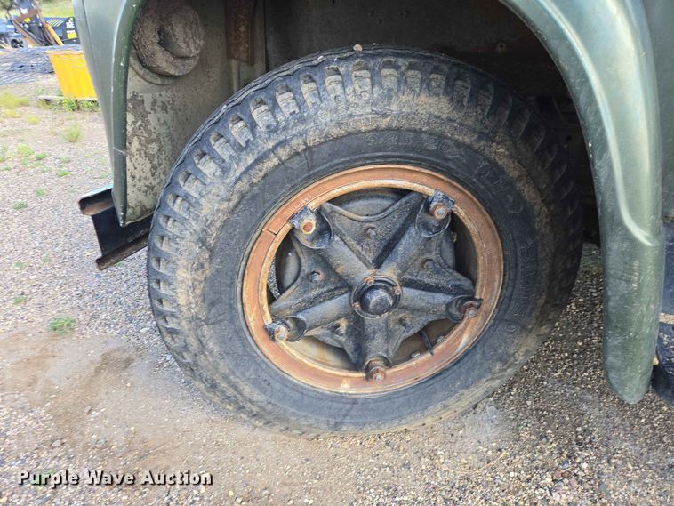 image for item DP8981 1978 International 1600 dump truck