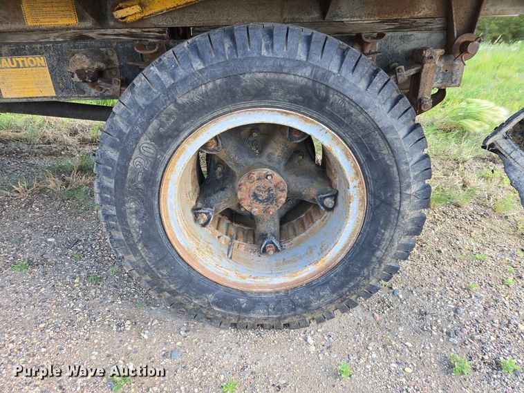 image for item DP8981 1978 International 1600 dump truck