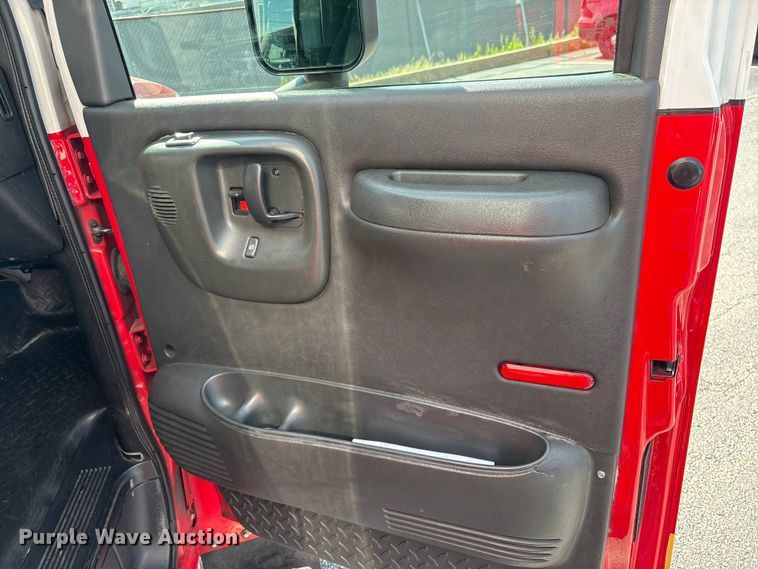 image for item DT2916 2007 Chevrolet C4500 ambulance