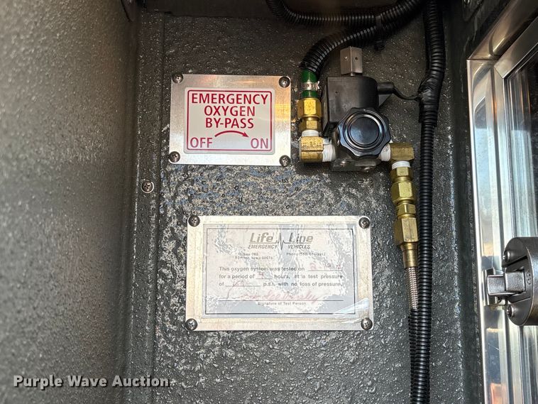 image for item DT2916 2007 Chevrolet C4500 ambulance