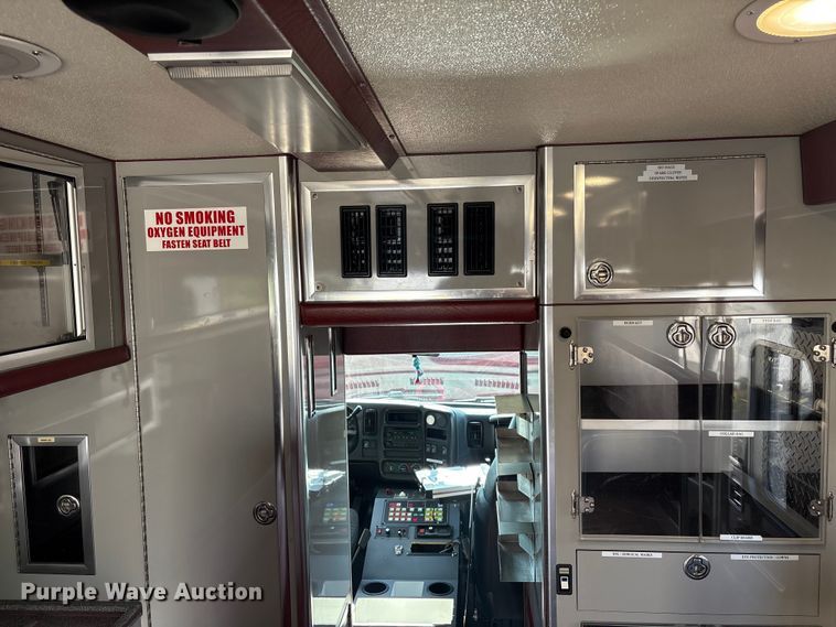 image for item DT2916 2007 Chevrolet C4500 ambulance