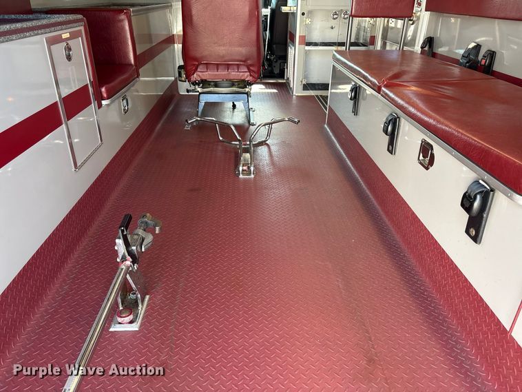 image for item DT2916 2007 Chevrolet C4500 ambulance