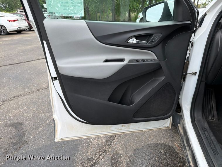 image for item DU8000 2020 Chevrolet Equinox SUV